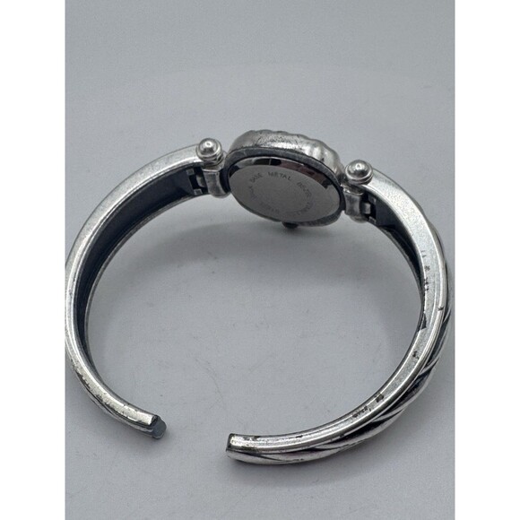 Vintage Pedre Watch Women Silver Tone Square Open Hinge Band Needs Battery - Picture 5 of 10